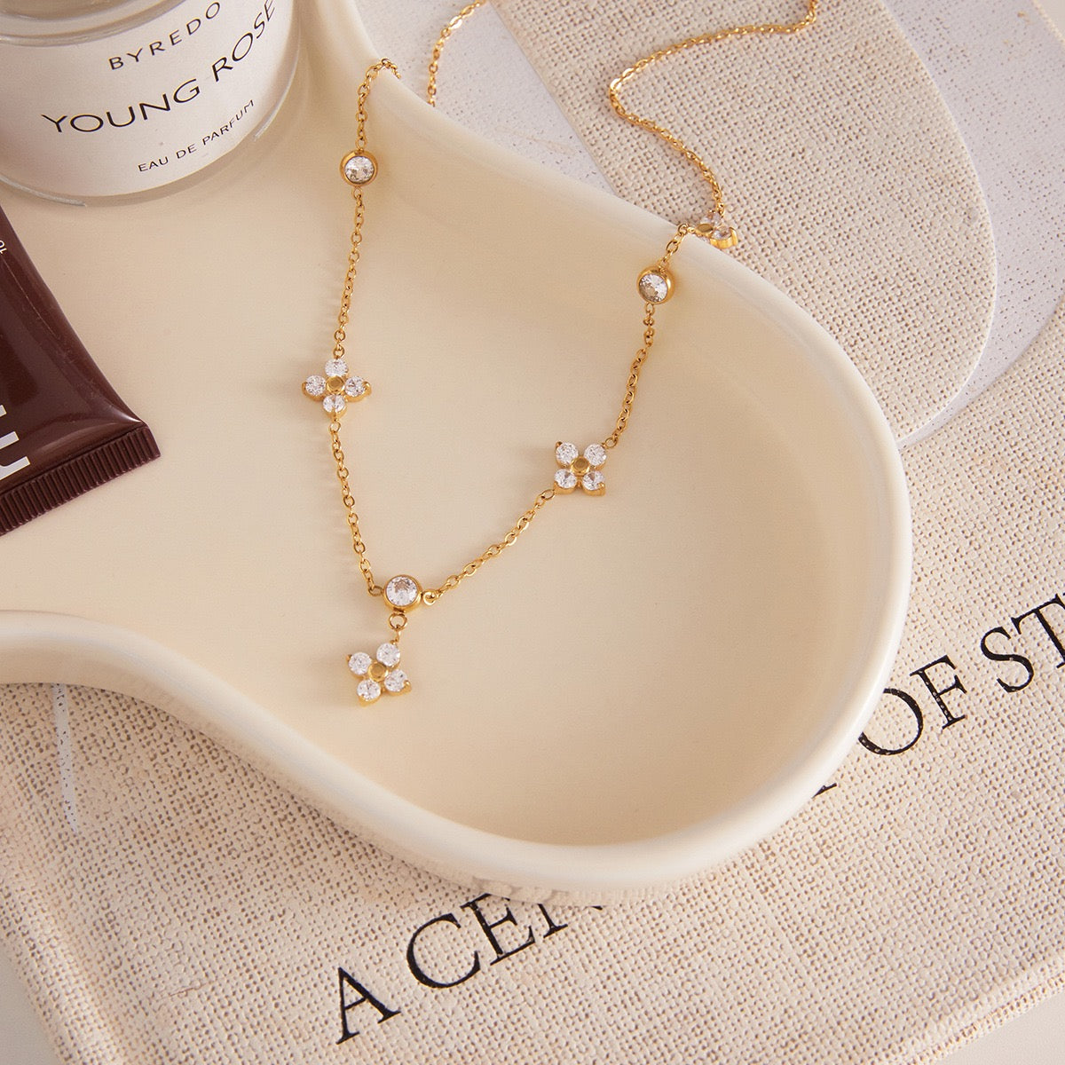 Collier de luxe plaqué or CGN153