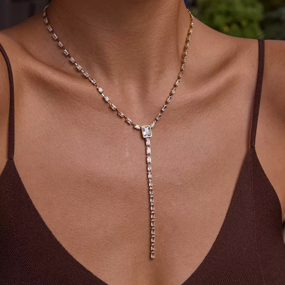 Collier de luxe plaqué or CGN156