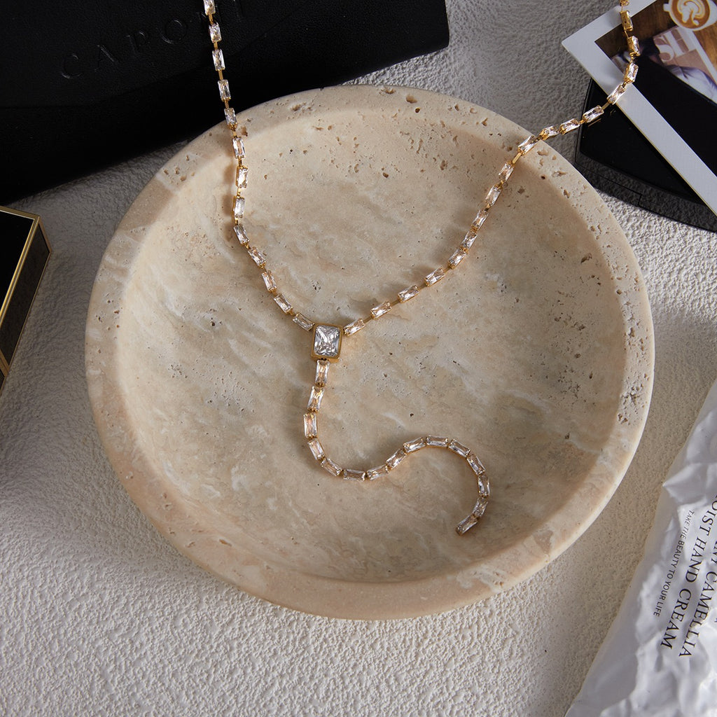 Collier de luxe plaqué or CGN156