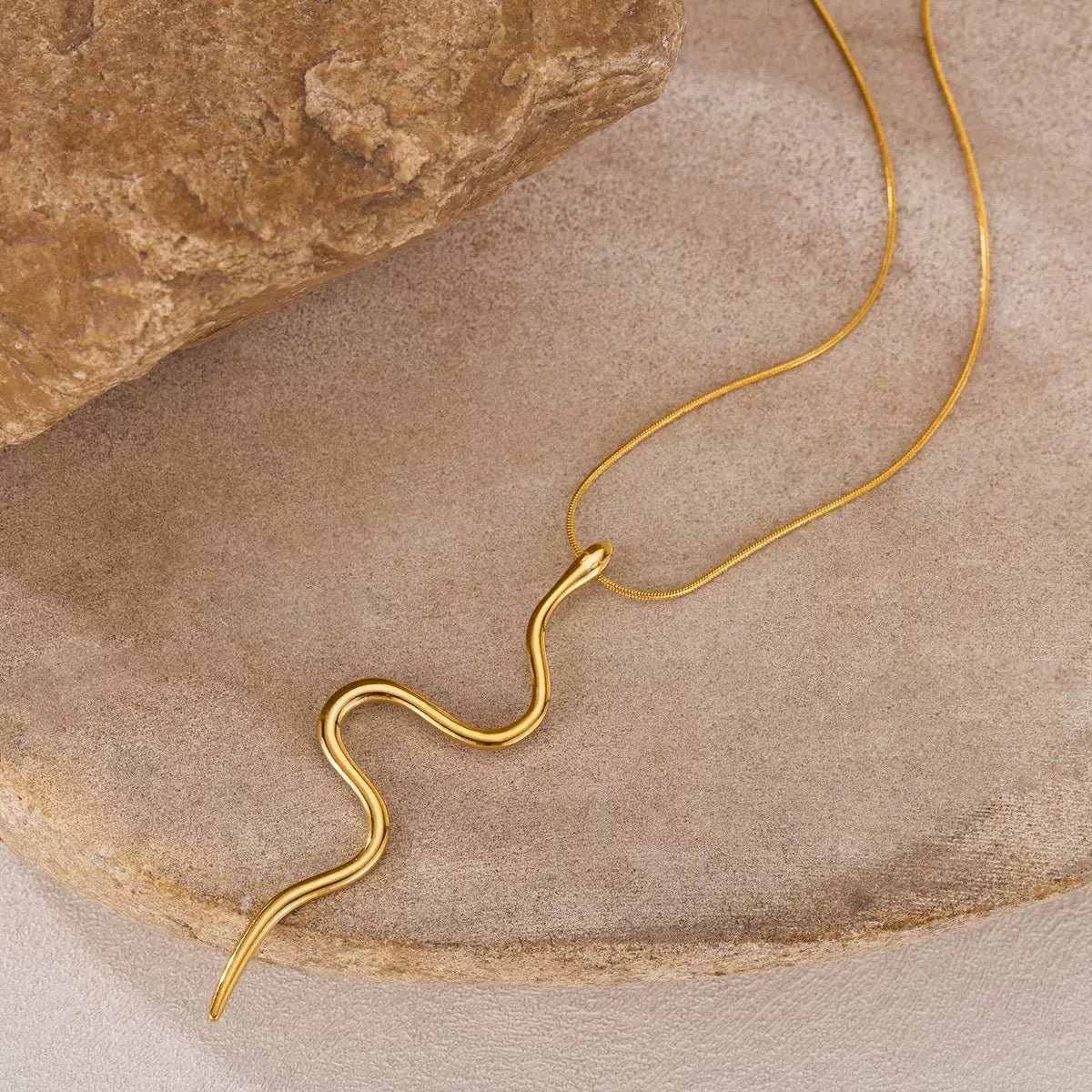 Collier de luxe plaqué or CGN164