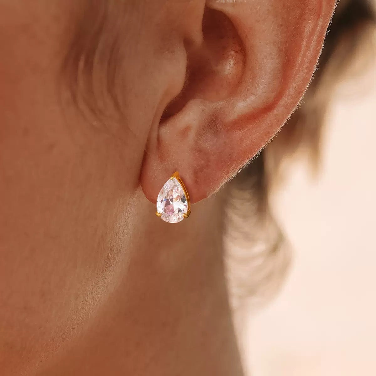 Boucles d'Oreilles Clous Goutte Brillants OGN134-3