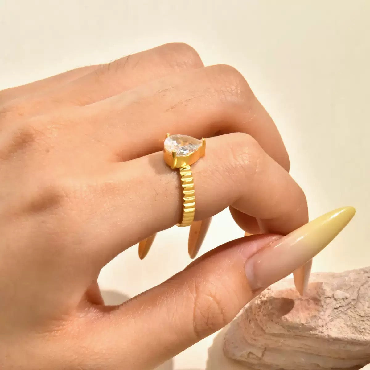 Bague de luxe plaqué or RGN089