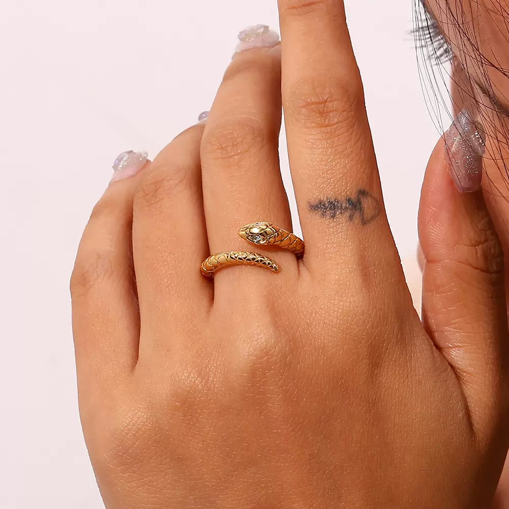 Bague de luxe plaqué or RGN092