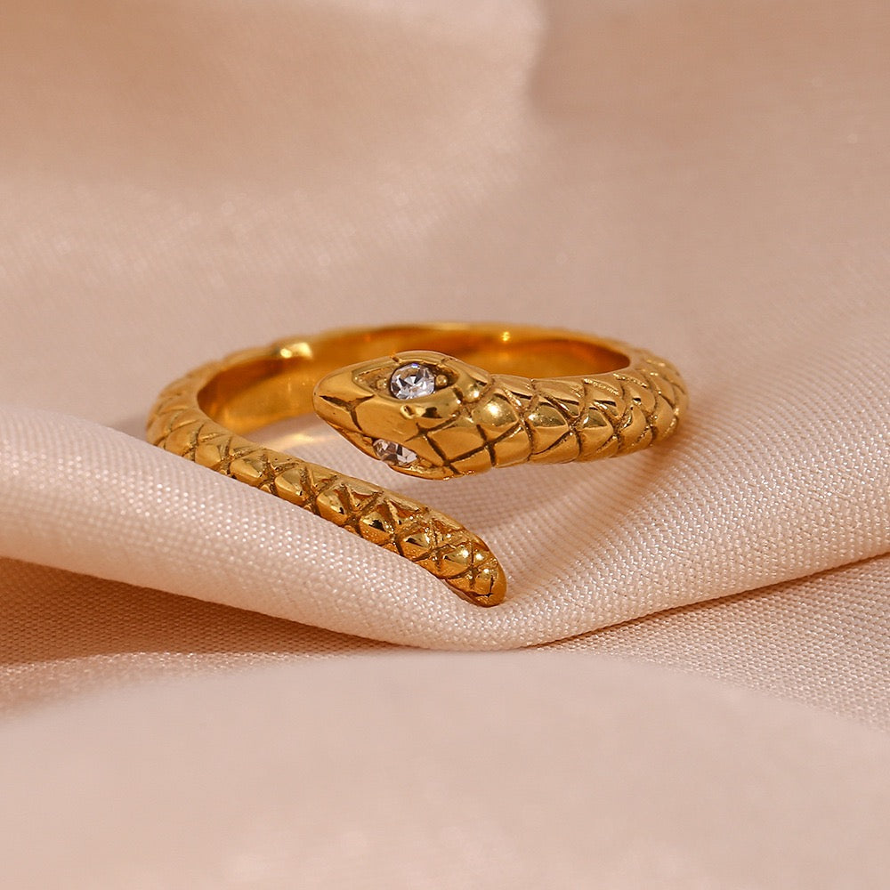 Bague de luxe plaqué or RGN092